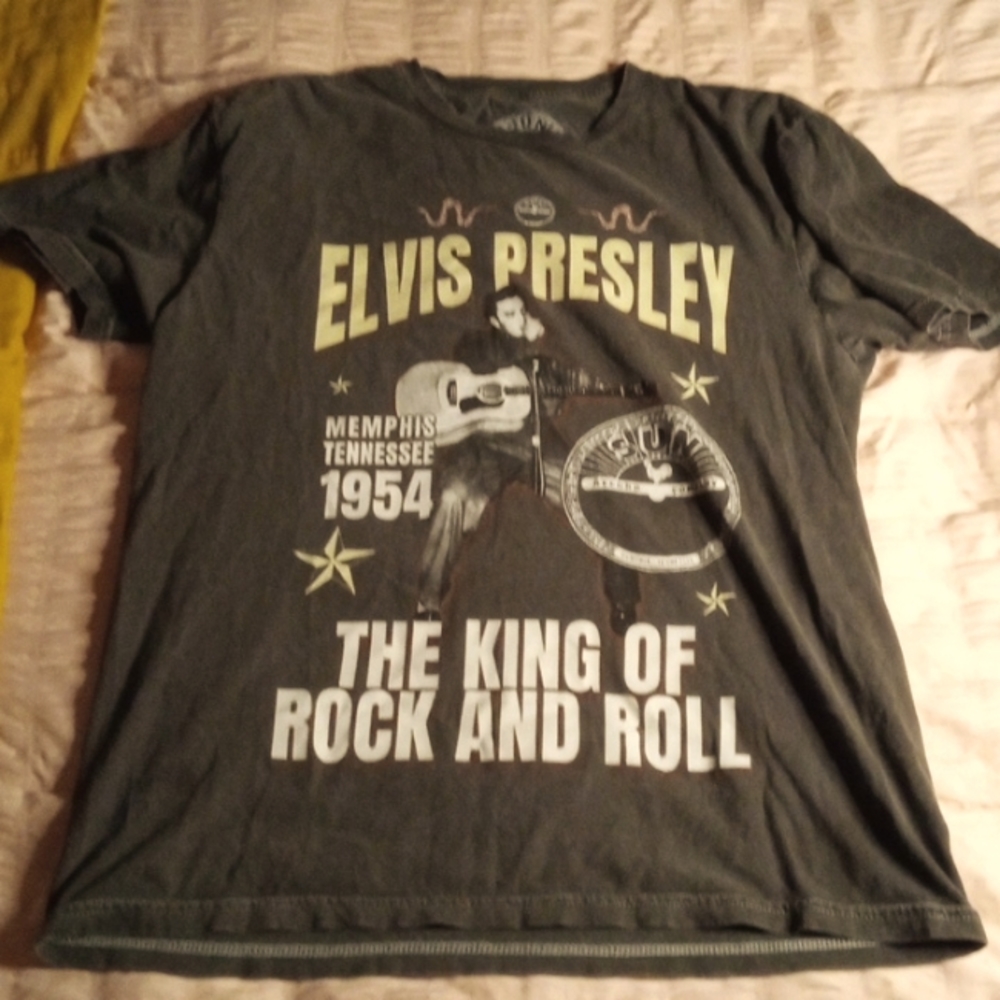Sun Record company Elvis Presley graphic tee